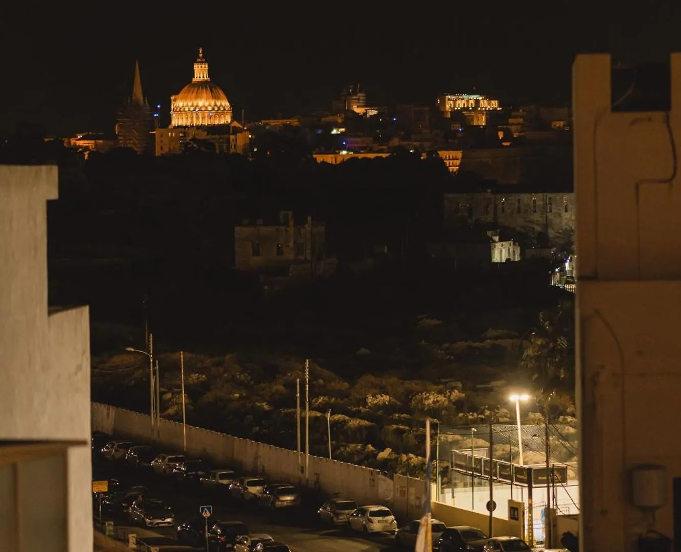 Stunning 1Bdr Main Street Penthouse! Near Sea! Apartment Gzira Malta